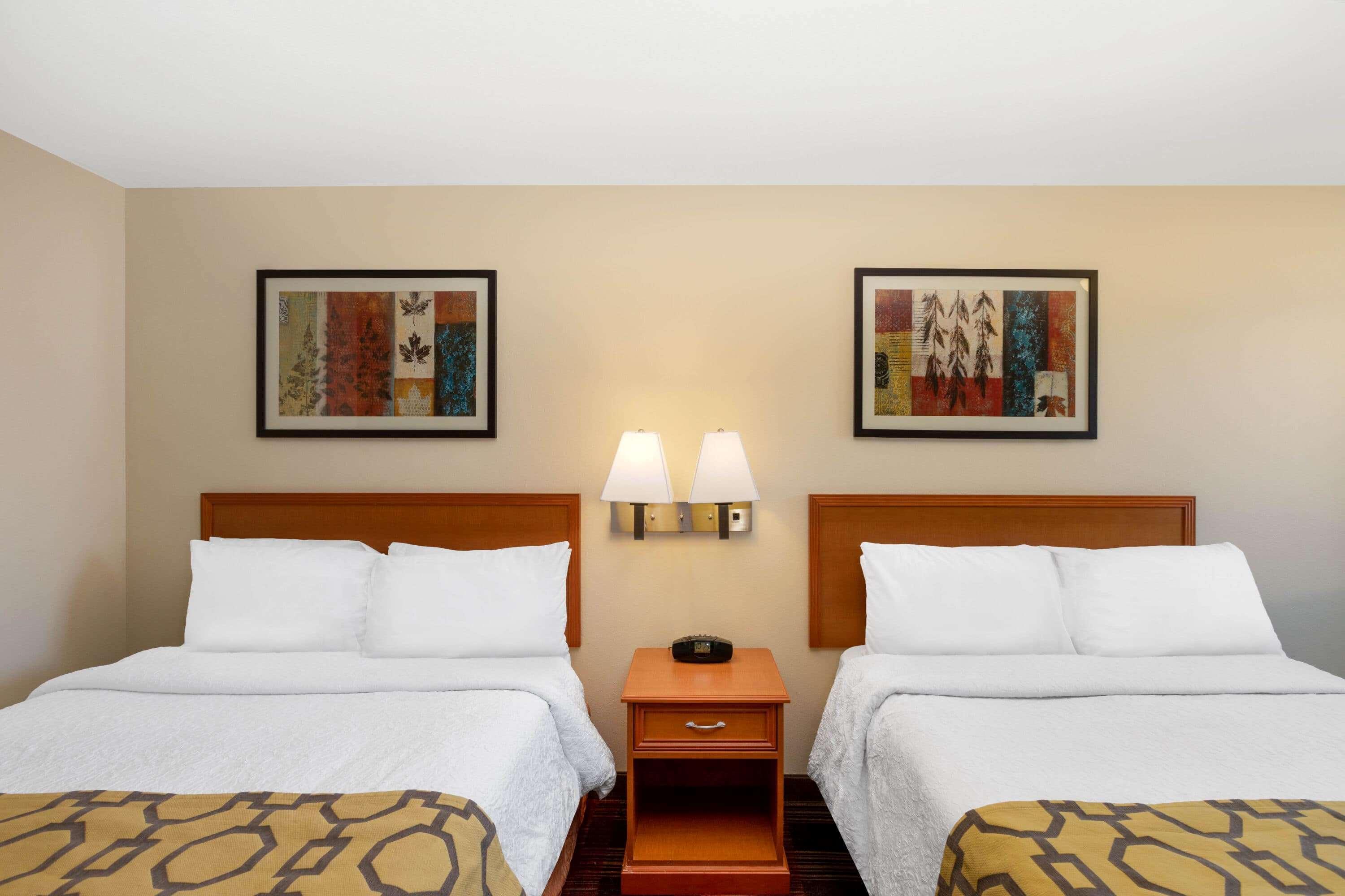 Baymont By Wyndham Spearfish Hotel Exterior photo