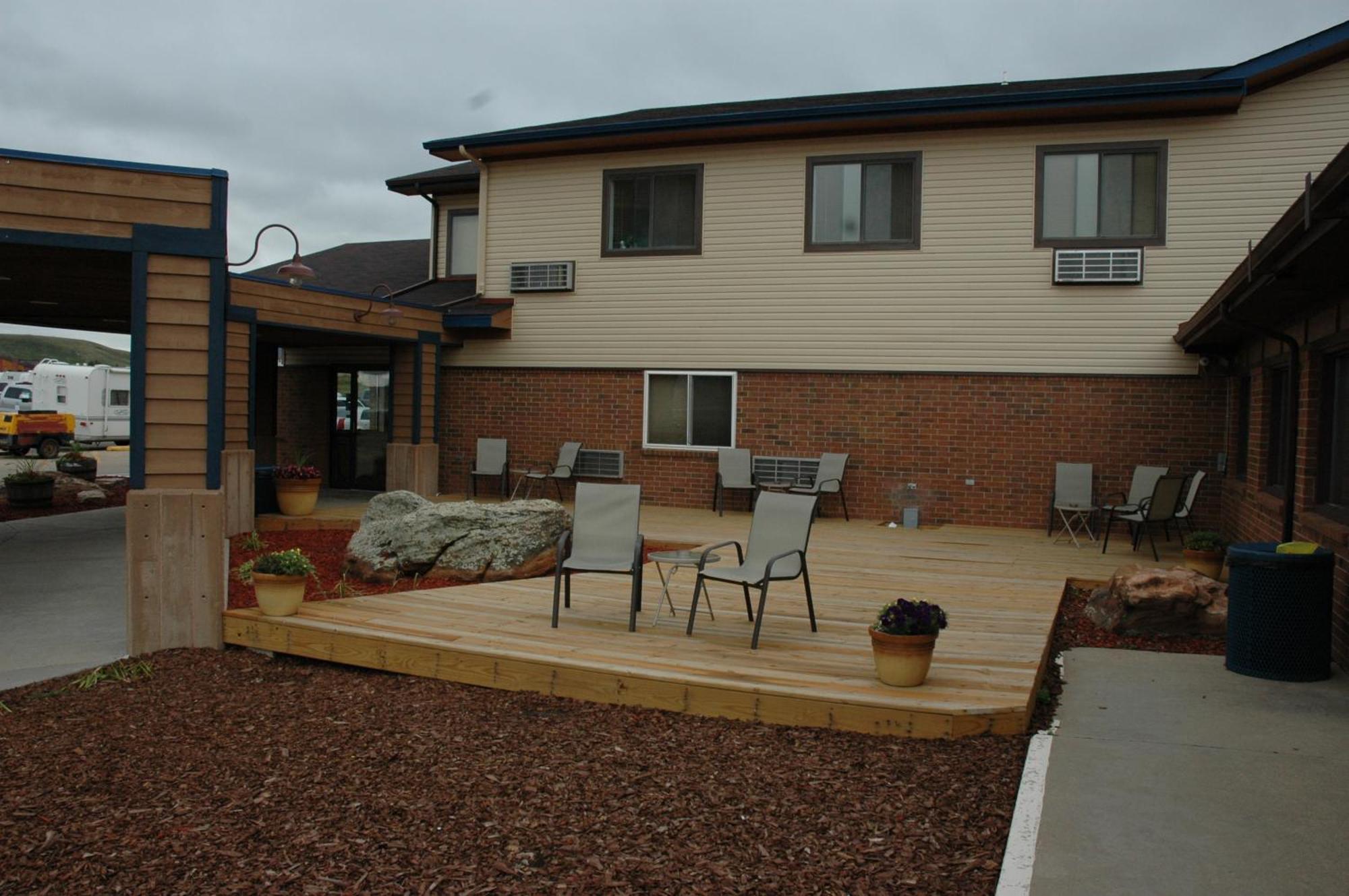Baymont By Wyndham Spearfish Hotel Exterior photo