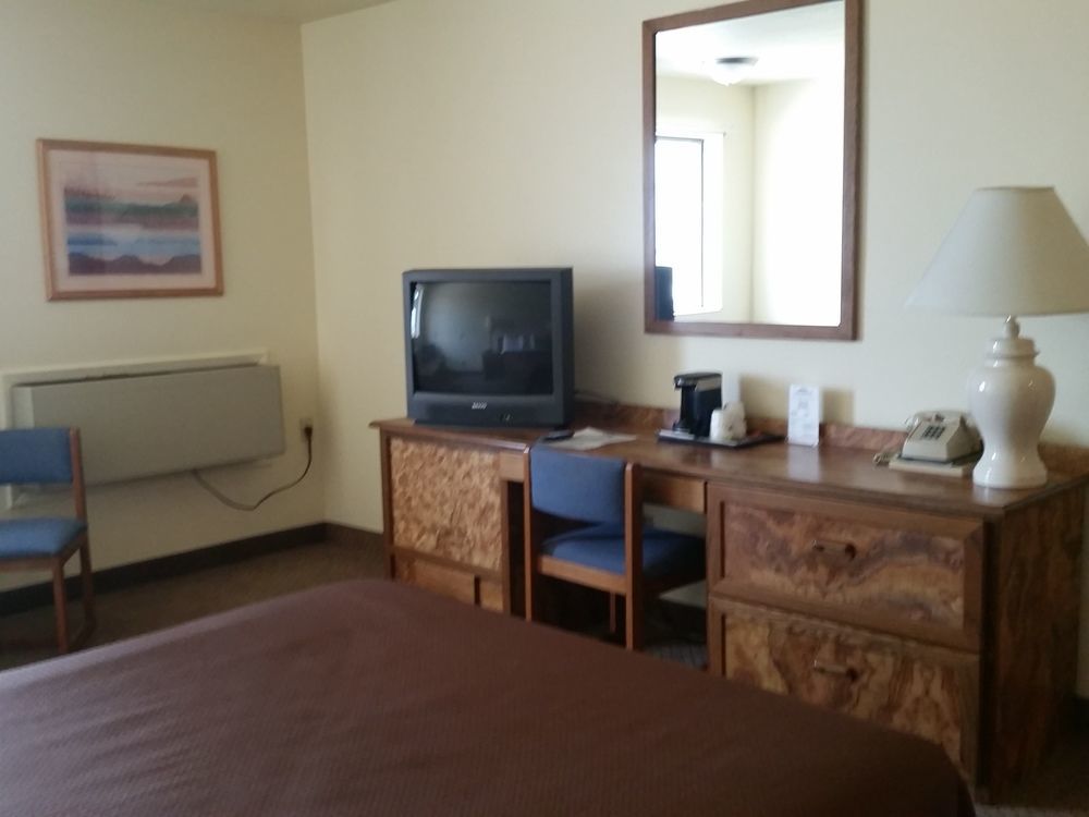 Baymont By Wyndham Spearfish Hotel Exterior photo